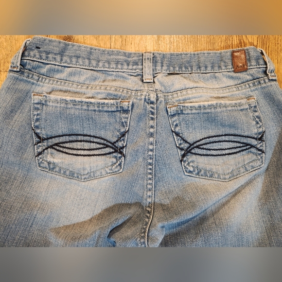 Abercrombie and Fitch Vintage 92 Light wash jeans wide leg - Picture 10 of 11